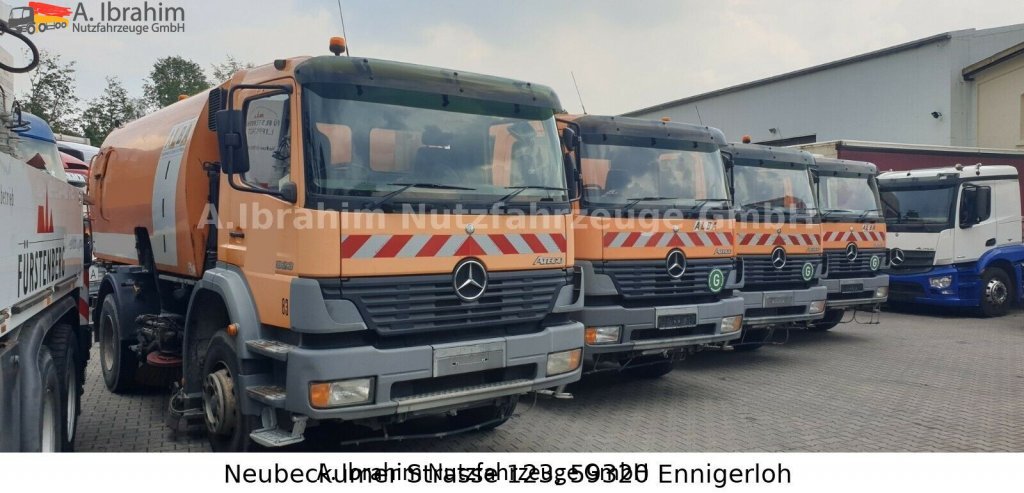 Mercedes-Benz 1823  DB 1823,Optifant 70, 3677 h Betriebsst., 2 Motors, 3 Pedals - Autočistilica: slika 3 Mercedes-Benz 1823  DB 1823,Optifant 70, 3677 h Betriebsst., 2 Motors, 3 Pedals - Autočistilica: slika 3