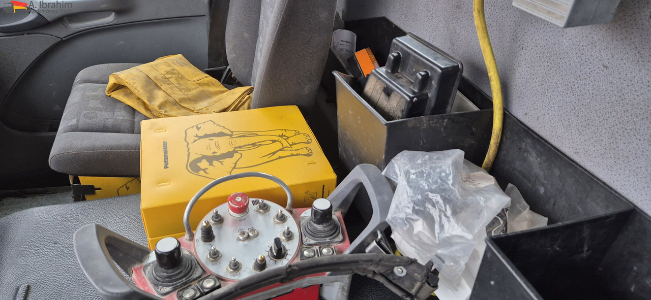 Mercedes-Benz 3241 PM 21-3 Liebherr 7 cbm PUMI Putzmeister Liebherr - Mikser pumpa: slika 3 Mercedes-Benz 3241 PM 21-3 Liebherr 7 cbm PUMI Putzmeister Liebherr - Mikser pumpa: slika 3