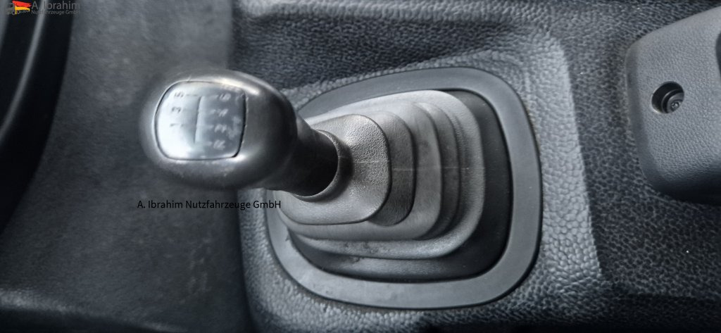 Mercedes-Benz 818L LBW, Luftfederung - Dostavno vozilo sa zatvorenim sandukom: slika 5 Mercedes-Benz 818L LBW, Luftfederung - Dostavno vozilo sa zatvorenim sandukom: slika 5