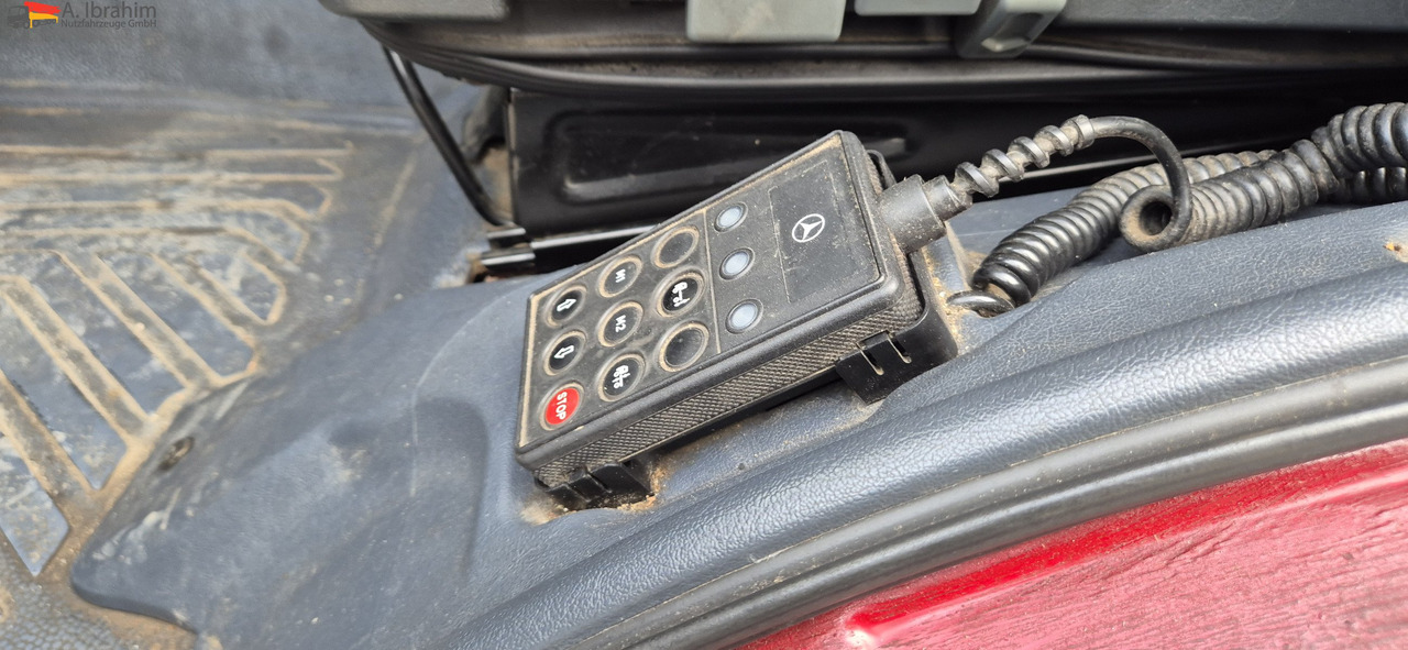 Mercedes-Benz 823 LBW | Radstand 4900 mm | 7.2 m Pritsche Klima | 3 Pedals - Dostavno vozilo sa ceradom: slika 5 Mercedes-Benz 823 LBW | Radstand 4900 mm | 7.2 m Pritsche Klima | 3 Pedals - Dostavno vozilo sa ceradom: slika 5