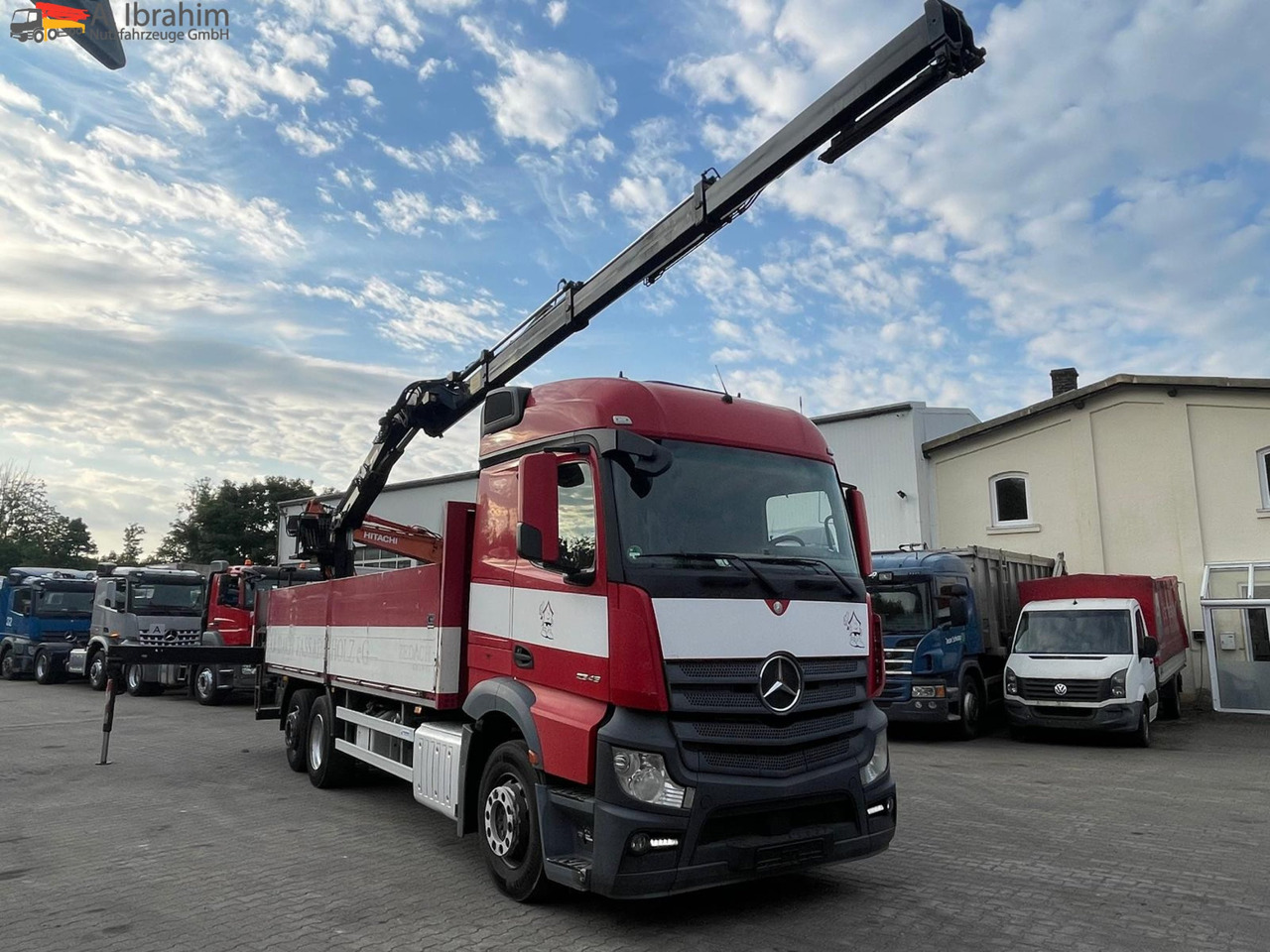 Mercedes-Benz Actros 2545 6x2 Pritsche Kran HIAB 166 - Kamion sa tovarnim sandukom, Kamion sa dizalicom: slika 1 Mercedes-Benz Actros 2545 6x2 Pritsche Kran HIAB 166 - Kamion sa tovarnim sandukom, Kamion sa dizalicom: slika 1