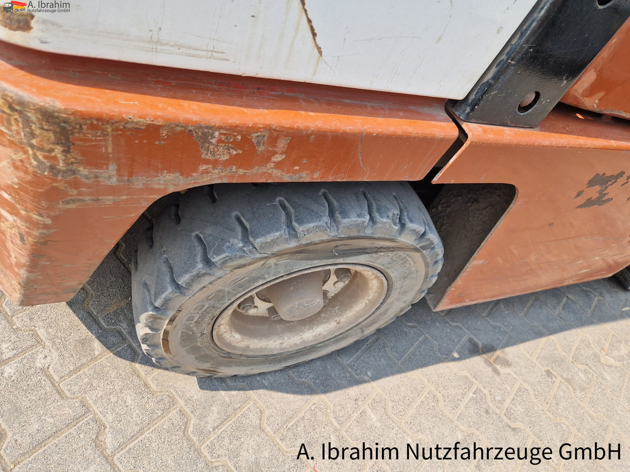 Nissan BF 03-40 4t Stapler - Viljuškar: slika 3 Nissan BF 03-40 4t Stapler - Viljuškar: slika 3