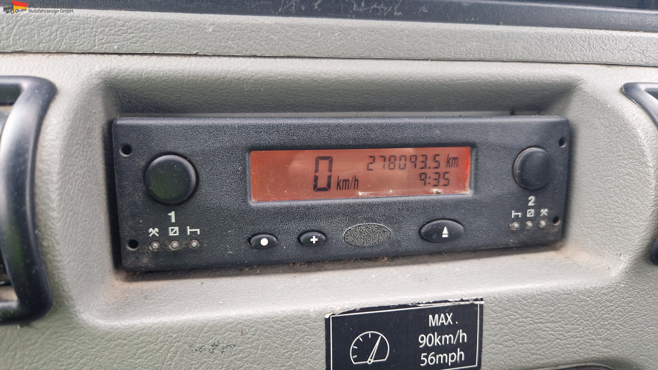 Renault 52AF, zwillingsbereift 2.8 nicht neu, aber läuft, - Furgon: slika 3 Renault 52AF, zwillingsbereift 2.8 nicht neu, aber läuft, - Furgon: slika 3