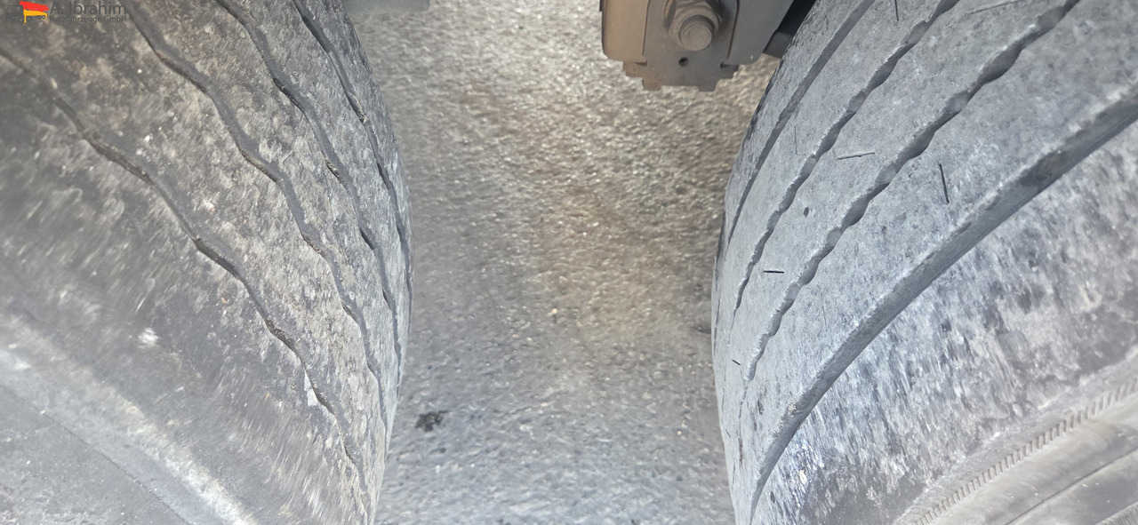 Schmitz Cargobull SKO24 | SCB*S3B | 39t | -30°C | Lift-Achse | Scheibenbremse - Poluprikolica hladnjače: slika 4 Schmitz Cargobull SKO24 | SCB*S3B | 39t | -30°C | Lift-Achse | Scheibenbremse - Poluprikolica hladnjače: slika 4