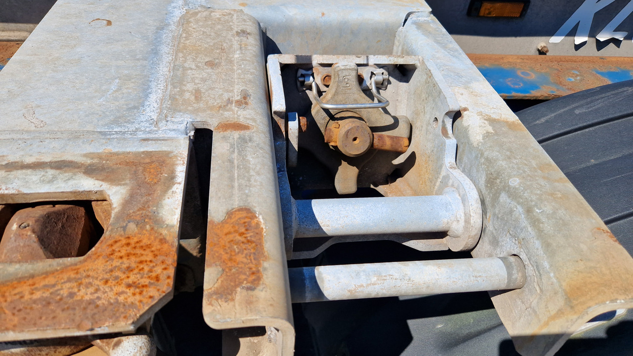 Schmitz SCF 24G Slider - Poluprikolica za prevoz kontejnera/ Poluprikolica sa promenjivim sandukom: slika 3 Schmitz SCF 24G Slider - Poluprikolica za prevoz kontejnera/ Poluprikolica sa promenjivim sandukom: slika 3