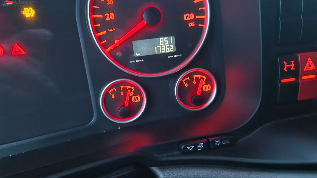 MAN 18.480 TGX XLX Retarder 2x Tank deutsches Fahrzeug - Tegljač: slika 4 MAN 18.480 TGX XLX Retarder 2x Tank deutsches Fahrzeug - Tegljač: slika 4