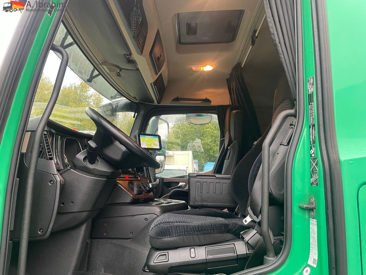 Mercedes-Benz 1836 Spoiler, Vollservice, Topzustand | Navigationsystem | Originalkilometer - Tegljač: slika 4 Mercedes-Benz 1836 Spoiler, Vollservice, Topzustand | Navigationsystem | Originalkilometer - Tegljač: slika 4