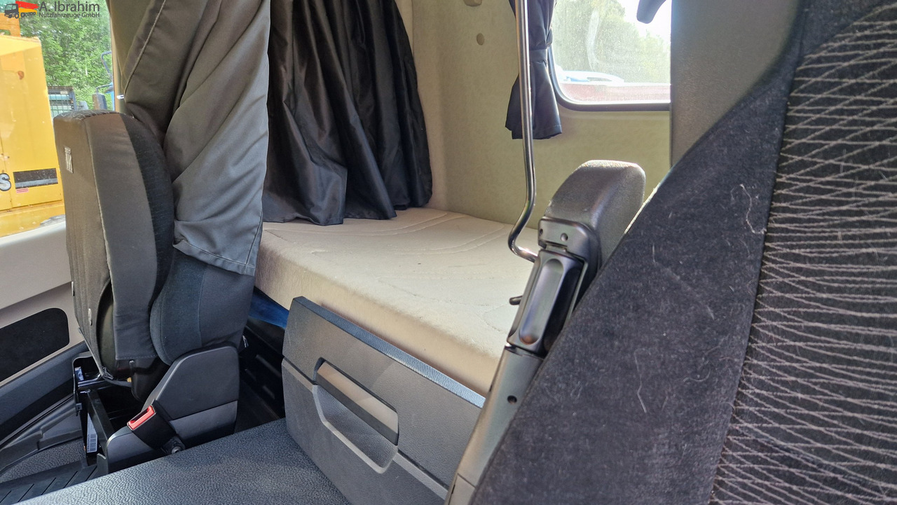 Mercedes-Benz 1840 Actros, 3x vorhanden, identisch - Tegljač: slika 5 Mercedes-Benz 1840 Actros, 3x vorhanden, identisch - Tegljač: slika 5