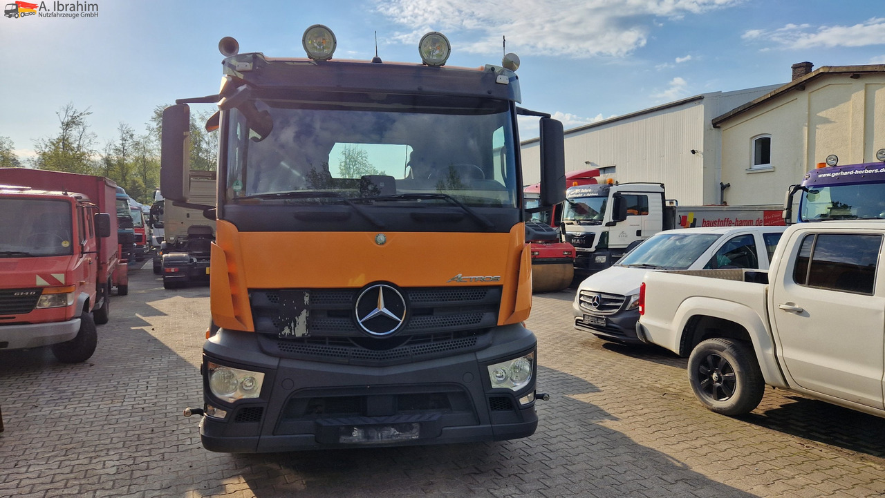 Tegljač Mercedes-Benz 1840 Actros, 3x vorhanden, identisch: slika 9