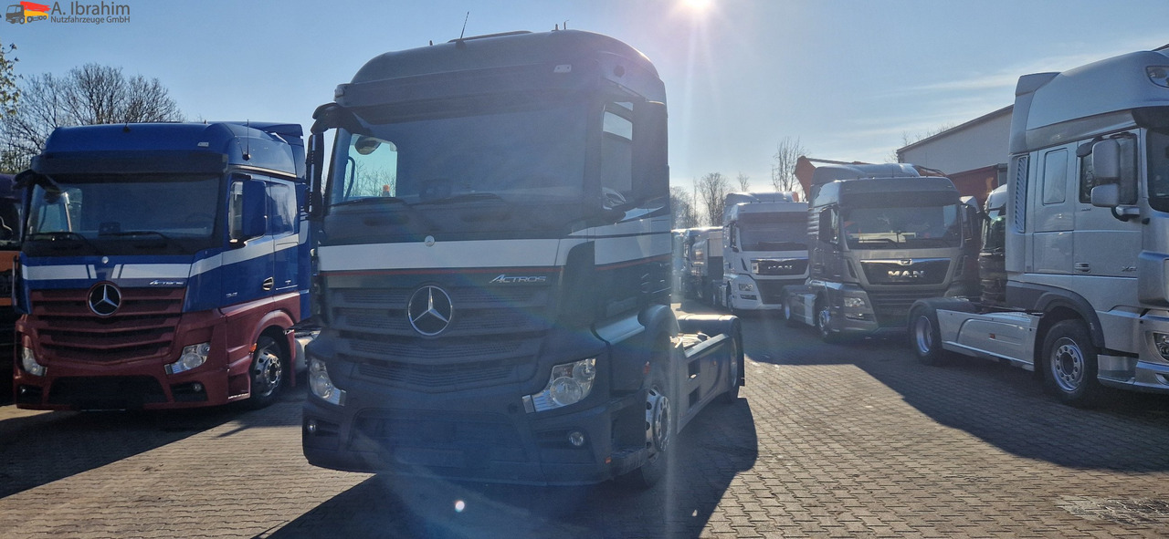 Mercedes-Benz 1840 Actros, 3x vorhanden, identisch - Tegljač: slika 1 Mercedes-Benz 1840 Actros, 3x vorhanden, identisch - Tegljač: slika 1
