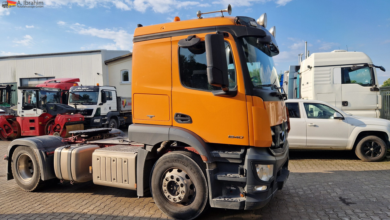 Tegljač Mercedes-Benz 1840 Actros, 3x vorhanden, identisch: slika 11