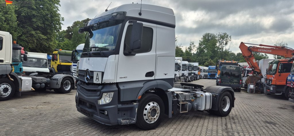 Mercedes-Benz 1840 mehrfach vorhanden Kipp- Schubbodenhydraulik - Tegljač: slika 1 Mercedes-Benz 1840 mehrfach vorhanden Kipp- Schubbodenhydraulik - Tegljač: slika 1