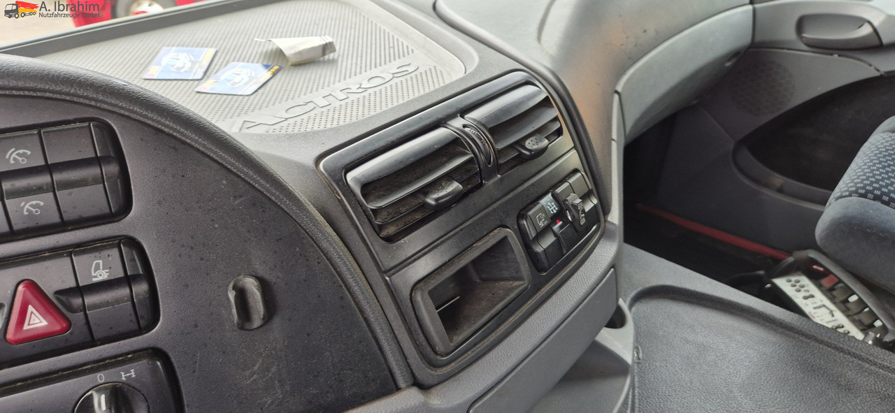 Mercedes-Benz 1841 Kran HIAB 166Bj. 2016 Funk FB ,mp3 - Tegljač: slika 2 Mercedes-Benz 1841 Kran HIAB 166Bj. 2016 Funk FB ,mp3 - Tegljač: slika 2