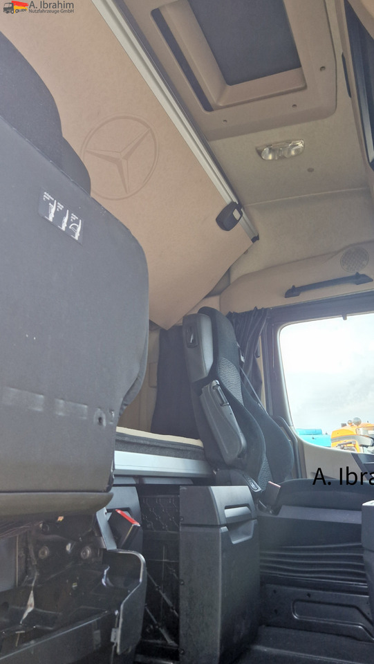 Mercedes-Benz 1842 sehr sauber, deutsches Fahrzeug Retarder, Klima - Tegljač: slika 4 Mercedes-Benz 1842 sehr sauber, deutsches Fahrzeug Retarder, Klima - Tegljač: slika 4