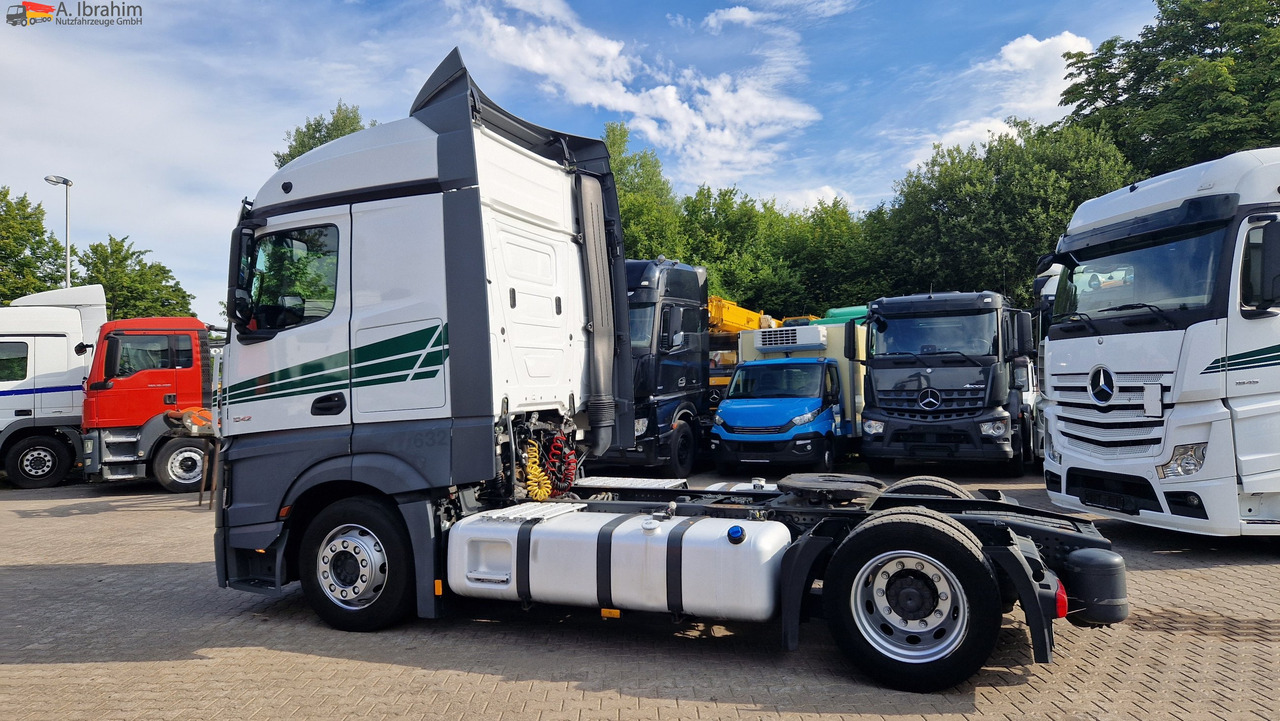 Mercedes-Benz 1842 sehr sauber, deutsches Fahrzeug Retarder, Klima - Tegljač: slika 2 Mercedes-Benz 1842 sehr sauber, deutsches Fahrzeug Retarder, Klima - Tegljač: slika 2