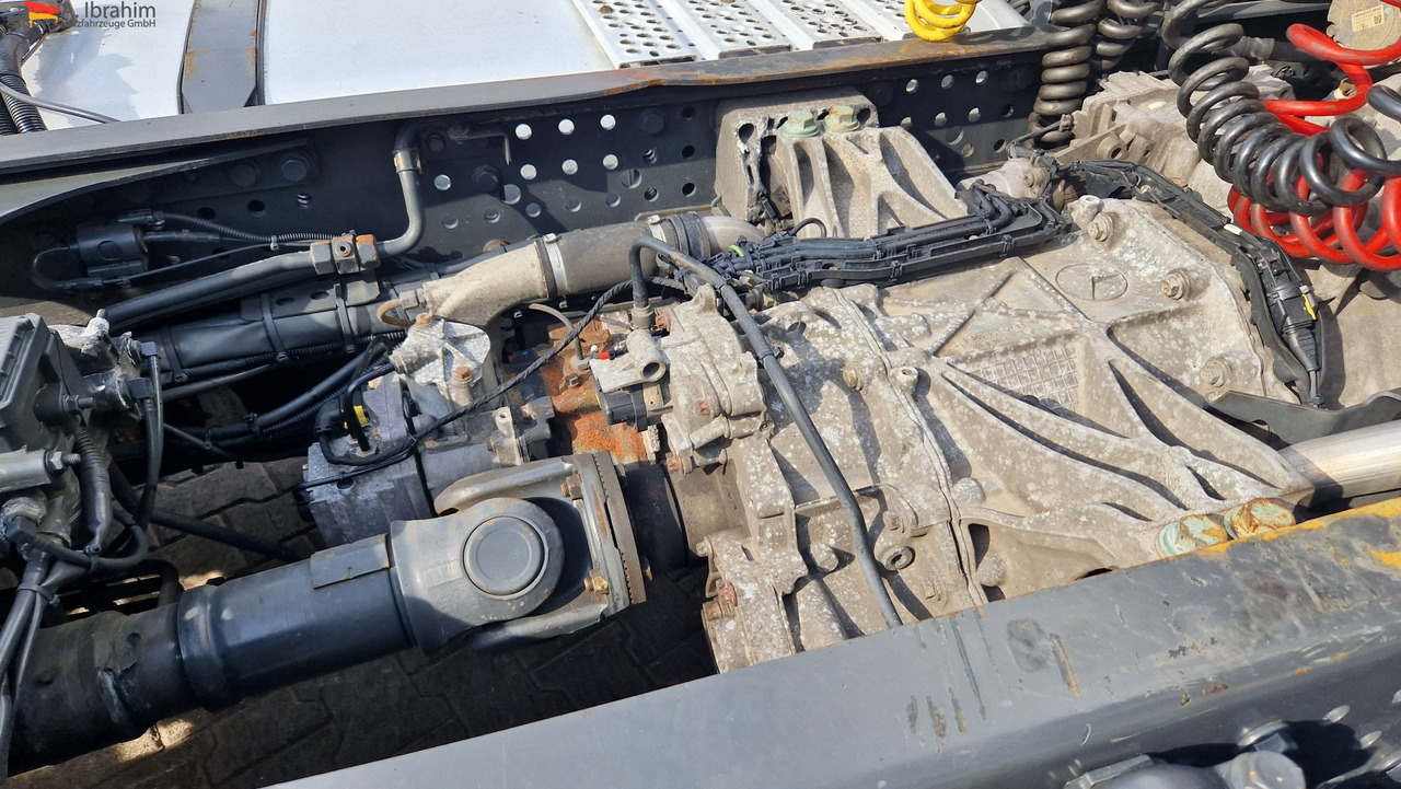 Mercedes-Benz 1842 sehr sauber, deutsches Fahrzeug Retarder, Klima - Tegljač: slika 5 Mercedes-Benz 1842 sehr sauber, deutsches Fahrzeug Retarder, Klima - Tegljač: slika 5