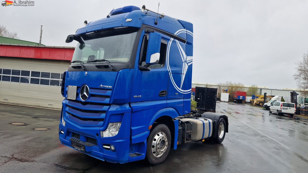 Mercedes-Benz 1843 Topzustand einsatzbereit, Motor nur 150 tkm - Tegljač: slika 1 Mercedes-Benz 1843 Topzustand einsatzbereit, Motor nur 150 tkm - Tegljač: slika 1