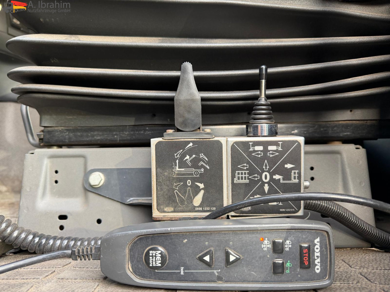 Volvo FH500 Meiller RK 20.70 | Lift-Lenkachse | 6x2 | Globetrotter - Kamion sa hidrauličnom kukom: slika 4 Volvo FH500 Meiller RK 20.70 | Lift-Lenkachse | 6x2 | Globetrotter - Kamion sa hidrauličnom kukom: slika 4