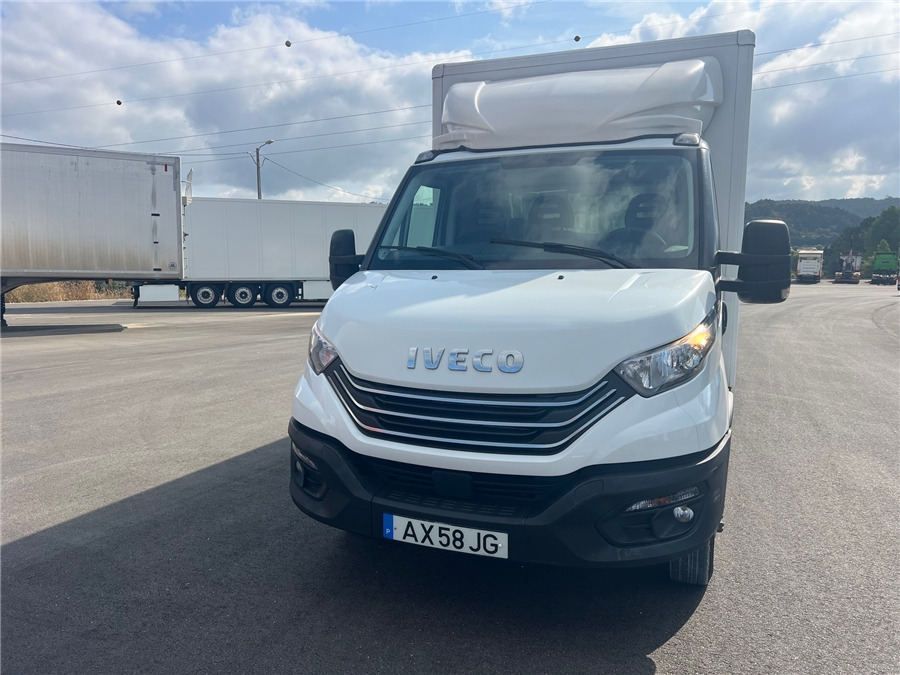 Iveco 35C16HA8 - Dostavno vozilo sa zatvorenim sandukom: slika 2 Iveco 35C16HA8 - Dostavno vozilo sa zatvorenim sandukom: slika 2