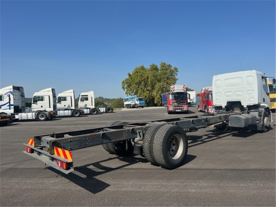 Renault HM 270.18 - Kamion sa golom šasijom i zatvorenom kabinom: slika 4 Renault HM 270.18 - Kamion sa golom šasijom i zatvorenom kabinom: slika 4