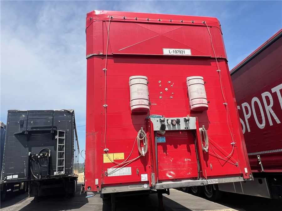 SCHMITZ CARGOBULL SCB-S3T TETO ELEVAR - Poluprikolica sa ceradom: slika 3 SCHMITZ CARGOBULL SCB-S3T TETO ELEVAR - Poluprikolica sa ceradom: slika 3