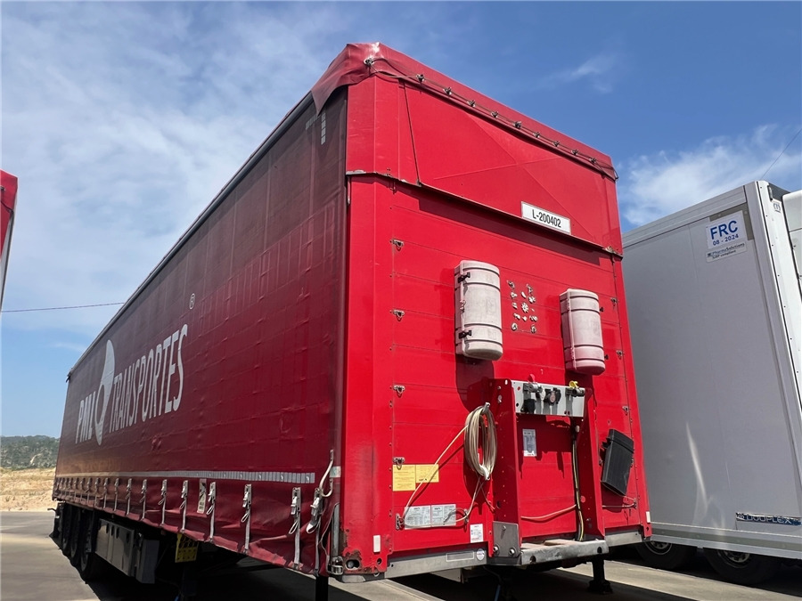SCHMITZ CARGOBULL SCB-S3T TETO ELEVAR - Poluprikolica sa ceradom: slika 1 SCHMITZ CARGOBULL SCB-S3T TETO ELEVAR - Poluprikolica sa ceradom: slika 1