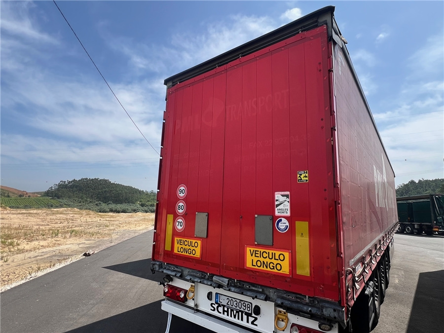 SCHMITZ CARGOBULL SCB-S3T TETO ELEVAR - Poluprikolica sa ceradom: slika 3 SCHMITZ CARGOBULL SCB-S3T TETO ELEVAR - Poluprikolica sa ceradom: slika 3