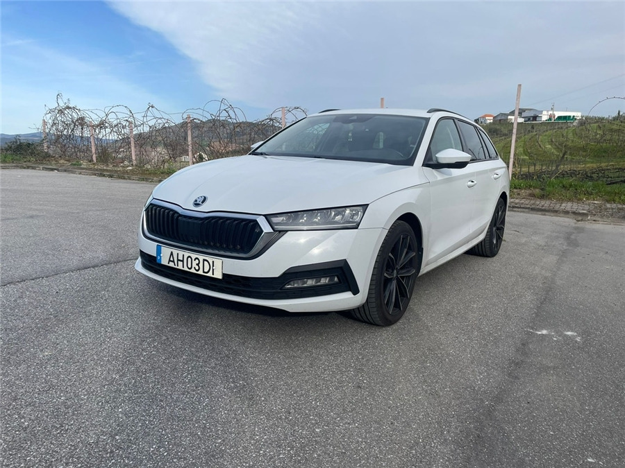 SKODA OCTAVIA - Automobil: slika 2 SKODA OCTAVIA - Automobil: slika 2