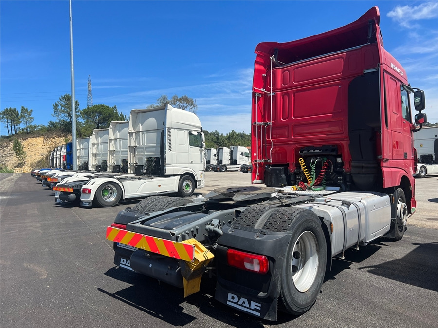 DAF XF 105 460 - Tegljač: slika 3 DAF XF 105 460 - Tegljač: slika 3