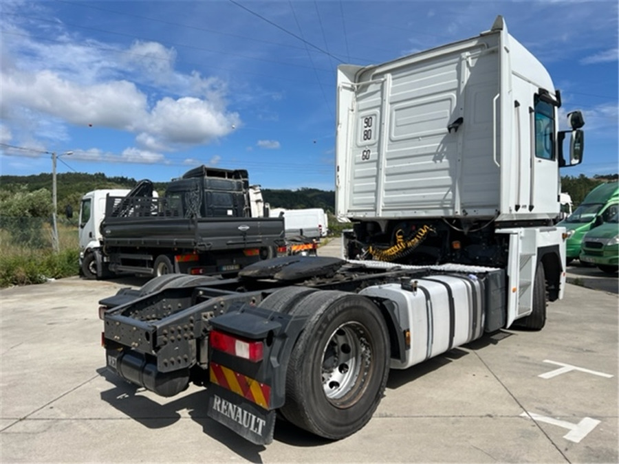 Renault AE 480 - Tegljač: slika 3 Renault AE 480 - Tegljač: slika 3
