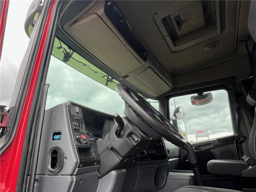 Interior photo 3: Tegljač Scania R420