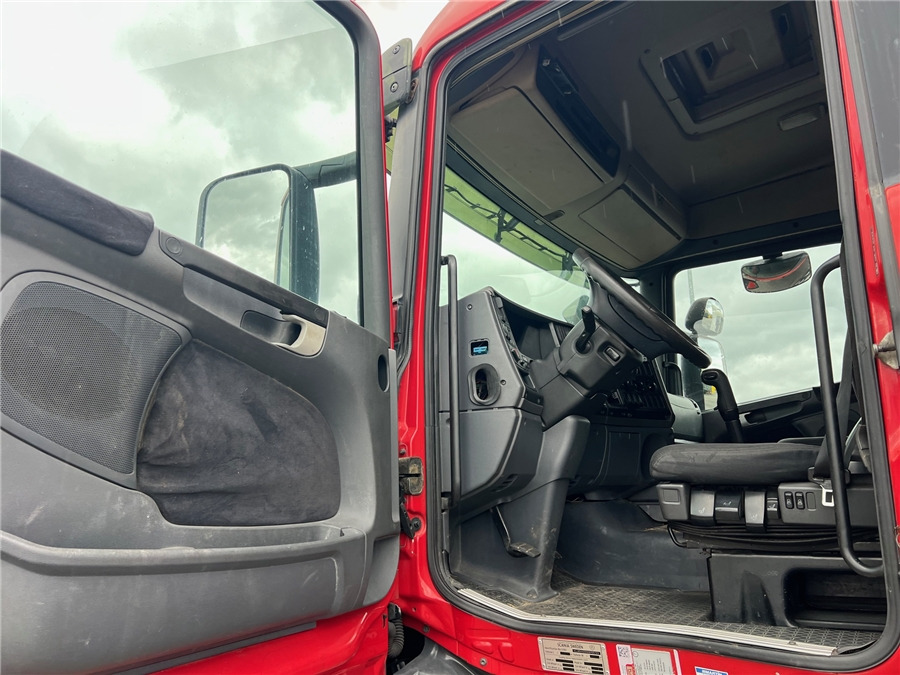 Interior photo 1: Tegljač Scania R420