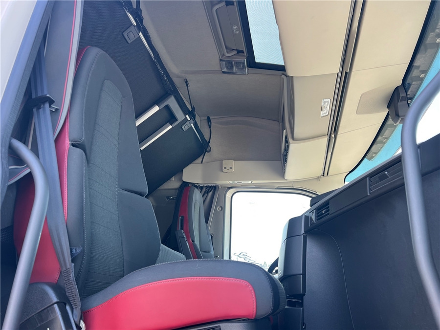 Tegljač Volvo FH 460 RETARDER/AIRPARKOLL: slika 14