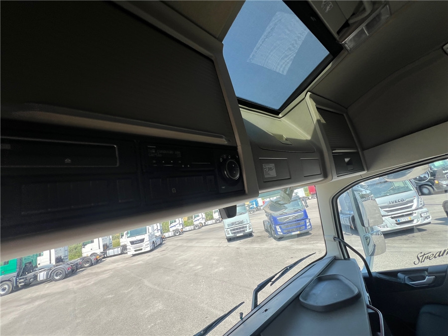 Tegljač Volvo FH 460 RETARDER/AIRPARKOLL: slika 17