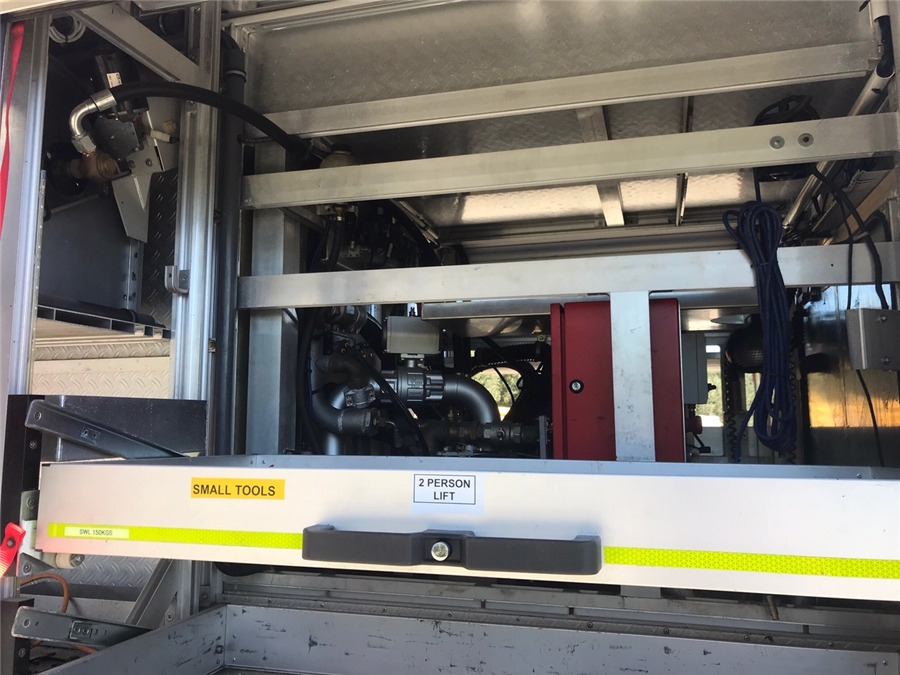 Vatrogasni kamion Volvo FM 340 FIRE TRUCK: slika 13