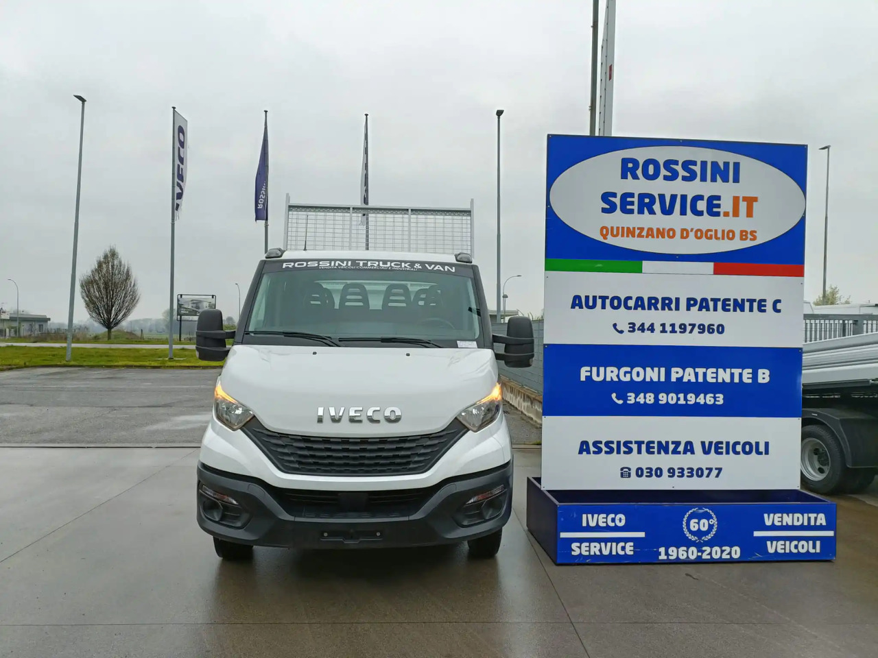 IVECO DAILY 35C14 DOPPIA CABINA RIBALTABILE 2.3 - Dostavno vozilo istovarivač: slika 5 IVECO DAILY 35C14 DOPPIA CABINA RIBALTABILE 2.3 - Dostavno vozilo istovarivač: slika 5