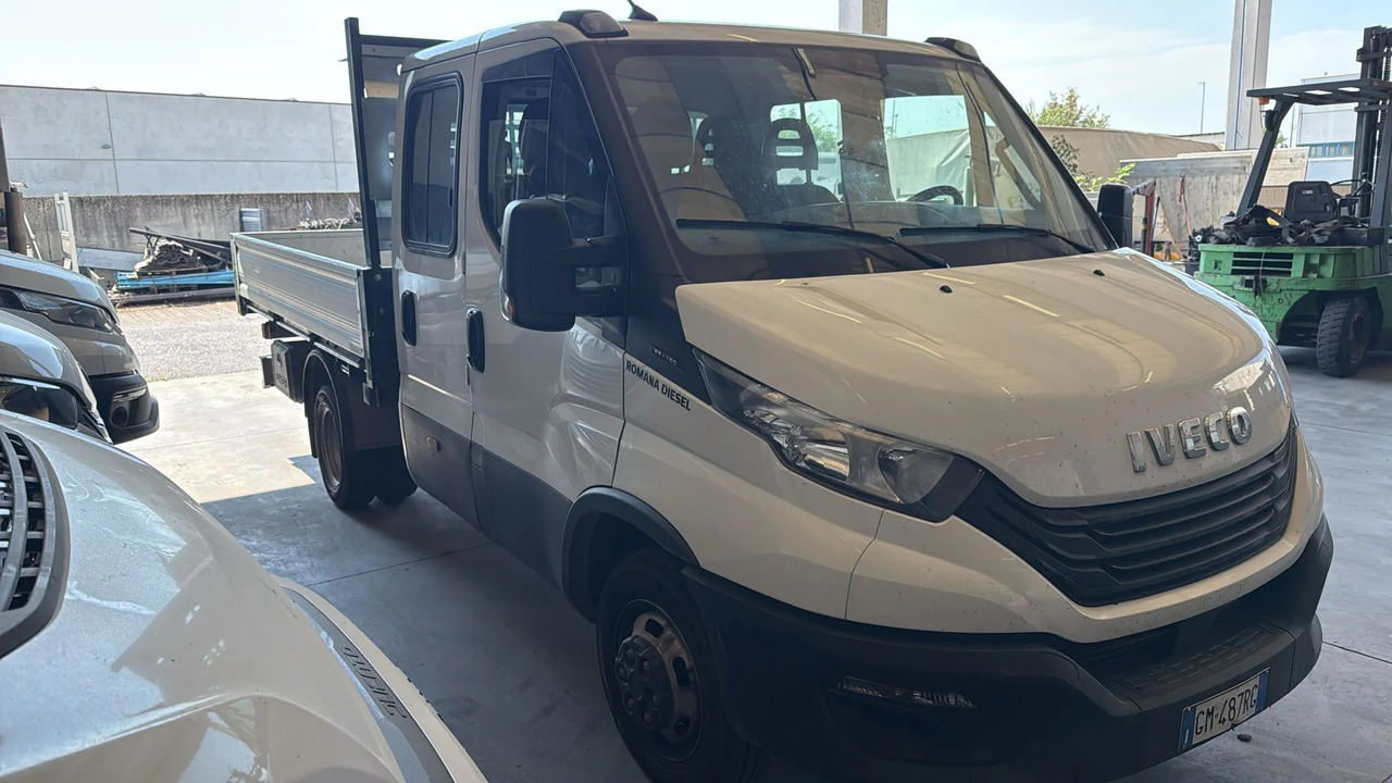 IVECO DAILY 35C16 DOPPIA CABINA RIBALTABILE TRILATERALE 3.0 - Dostavno vozilo istovarivač: slika 2 IVECO DAILY 35C16 DOPPIA CABINA RIBALTABILE TRILATERALE 3.0 - Dostavno vozilo istovarivač: slika 2