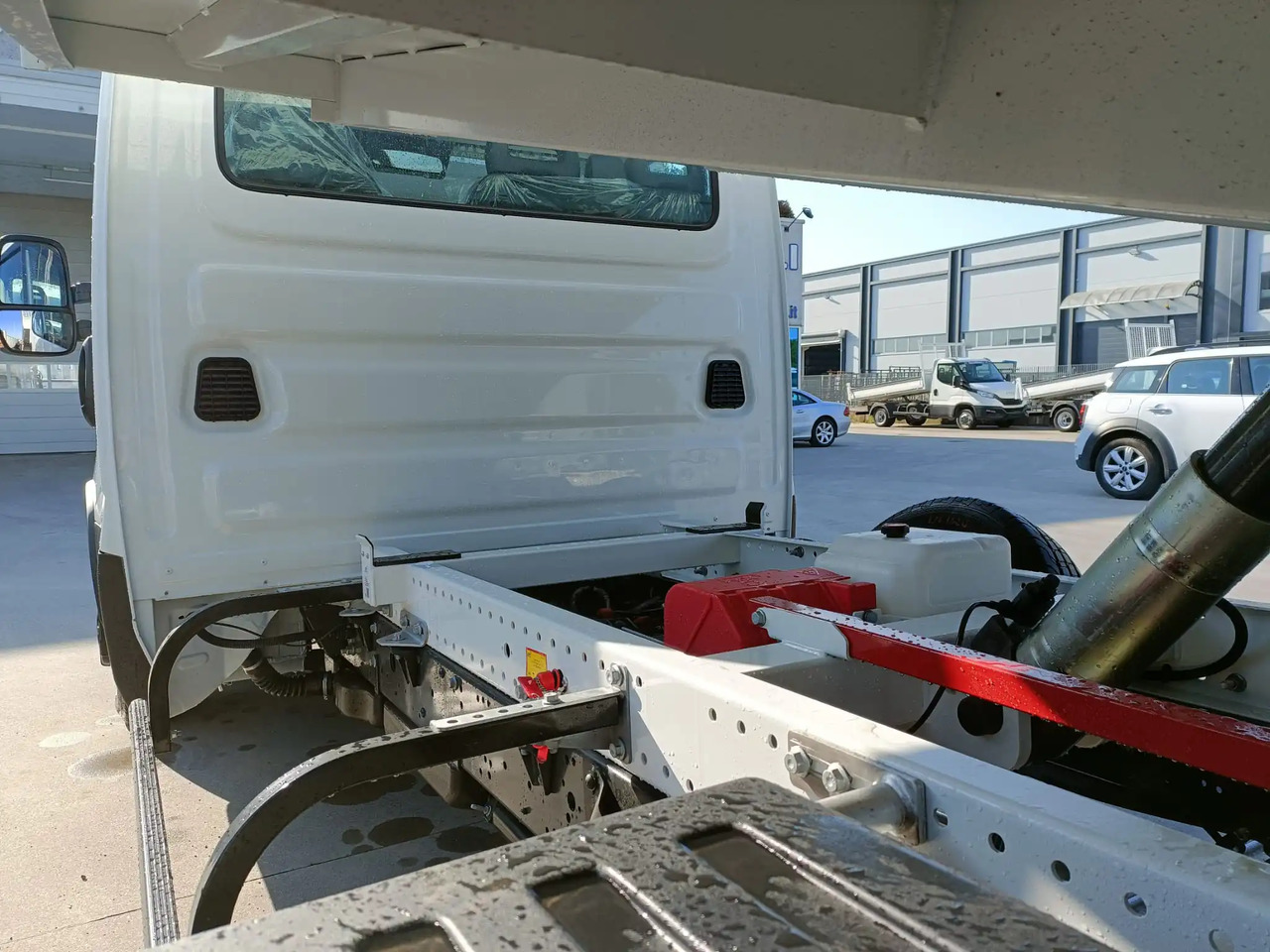 IVECO DAILY 35C16 NUOVO 3.0 cc MOD: 2025 RIBALTABILE - Dostavno vozilo istovarivač: slika 5 IVECO DAILY 35C16 NUOVO 3.0 cc MOD: 2025 RIBALTABILE - Dostavno vozilo istovarivač: slika 5