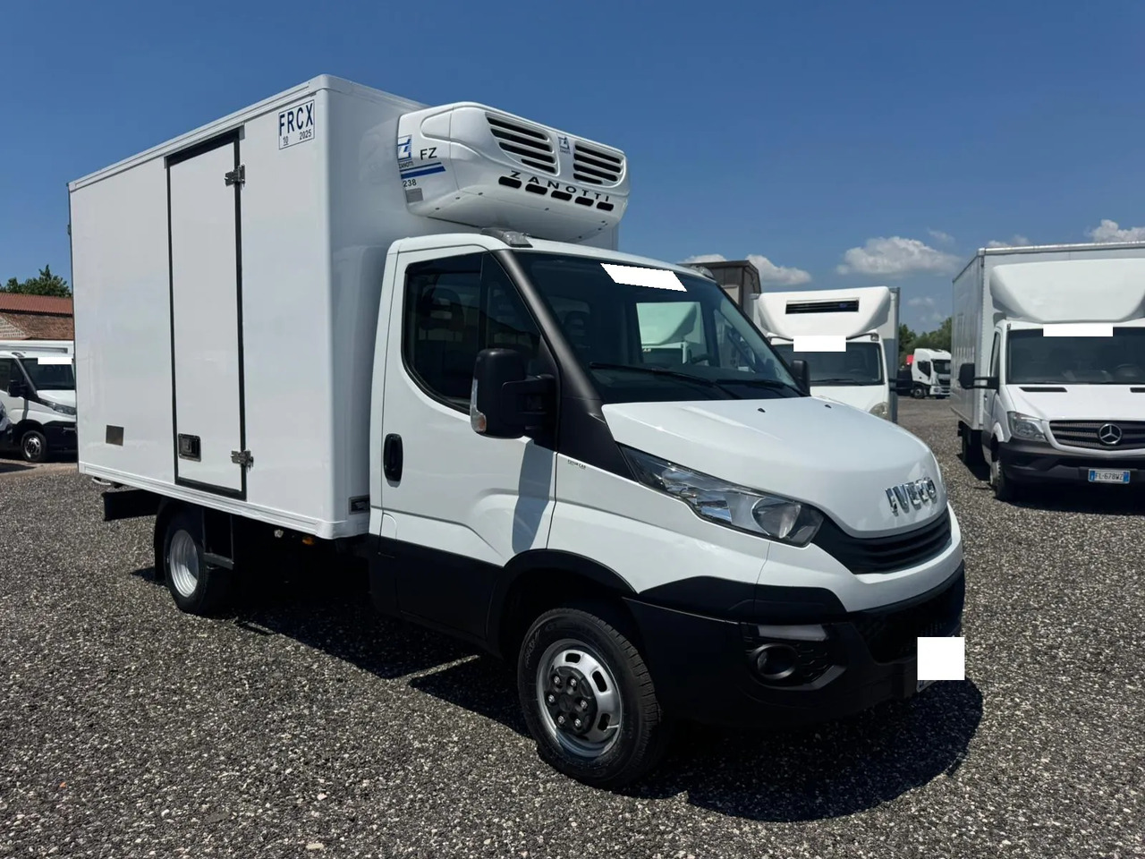 IVECO DAILY 35C18 FRIGO FRCX 10/2025 - Dostavno vozilo hladnjača: slika 1 IVECO DAILY 35C18 FRIGO FRCX 10/2025 - Dostavno vozilo hladnjača: slika 1