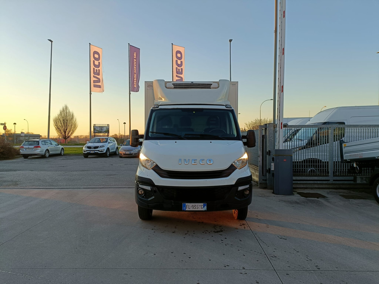 IVECO DAILY 35C18 FRIGO FRCX 3.0 - Dostavno vozilo hladnjača: slika 2 IVECO DAILY 35C18 FRIGO FRCX 3.0 - Dostavno vozilo hladnjača: slika 2