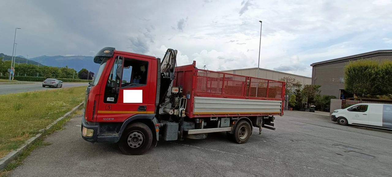 IVECO EUROCARGO 100E18 RIBALTABILE CON GRU - Istovarivač: slika 2 IVECO EUROCARGO 100E18 RIBALTABILE CON GRU - Istovarivač: slika 2