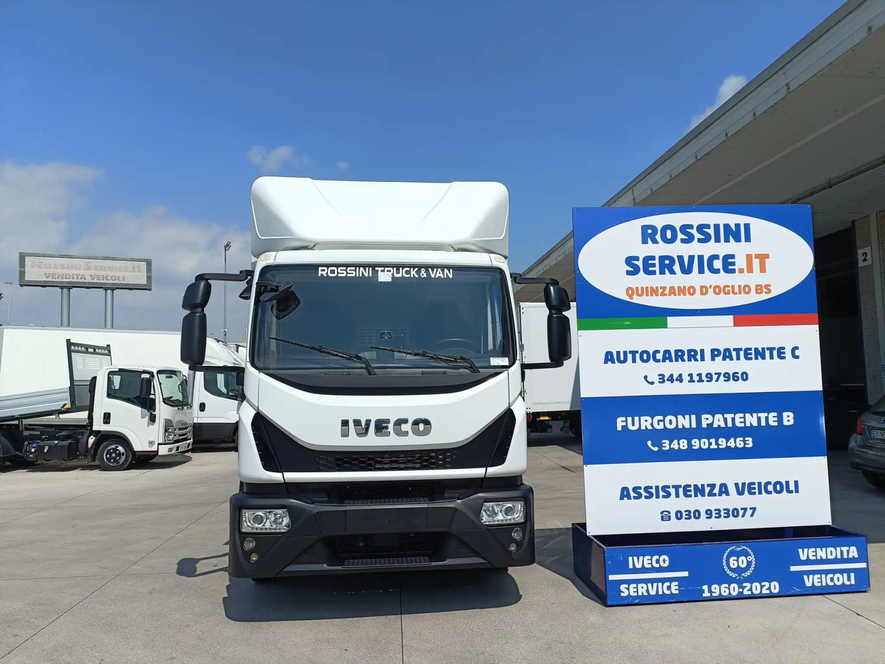 IVECO EUROCARGO 120E19P - Kamion sa golom šasijom i zatvorenom kabinom: slika 1 IVECO EUROCARGO 120E19P - Kamion sa golom šasijom i zatvorenom kabinom: slika 1