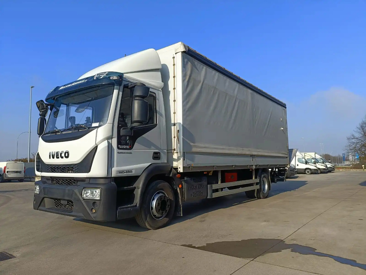 IVECO EUROCARGO 140E28P - Kamion sa ceradom: slika 2 IVECO EUROCARGO 140E28P - Kamion sa ceradom: slika 2