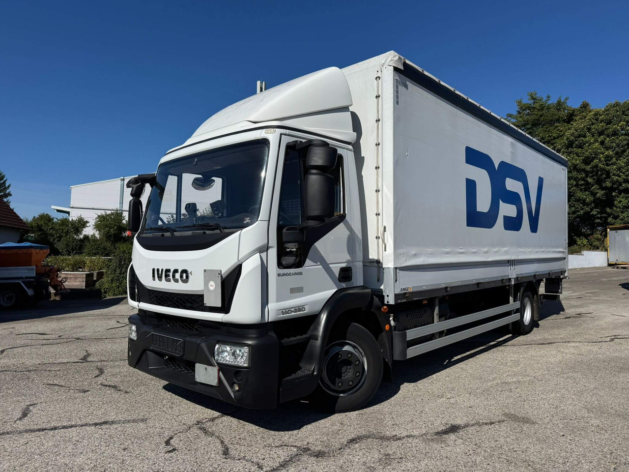 IVECO EUROCARGO 140E28P - Kamion sa ceradom: slika 1 IVECO EUROCARGO 140E28P - Kamion sa ceradom: slika 1