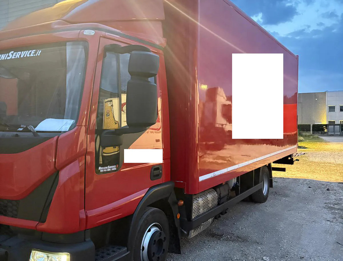 IVECO EUROCARGO 75E19 - Kamion sa zatvorenim sandukom: slika 1 IVECO EUROCARGO 75E19 - Kamion sa zatvorenim sandukom: slika 1