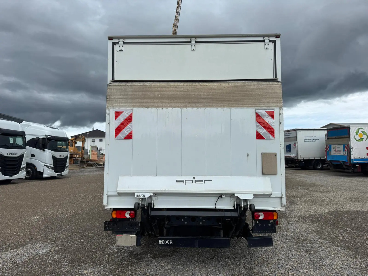 IVECO EUROCARGO 75E19P - Kamion sa zatvorenim sandukom: slika 3 IVECO EUROCARGO 75E19P - Kamion sa zatvorenim sandukom: slika 3