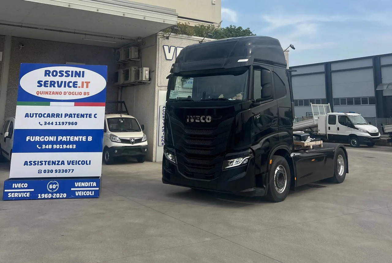 IVECO S-WAY 570 TP FULL - Kamion sa golom šasijom i zatvorenom kabinom: slika 1 IVECO S-WAY 570 TP FULL - Kamion sa golom šasijom i zatvorenom kabinom: slika 1