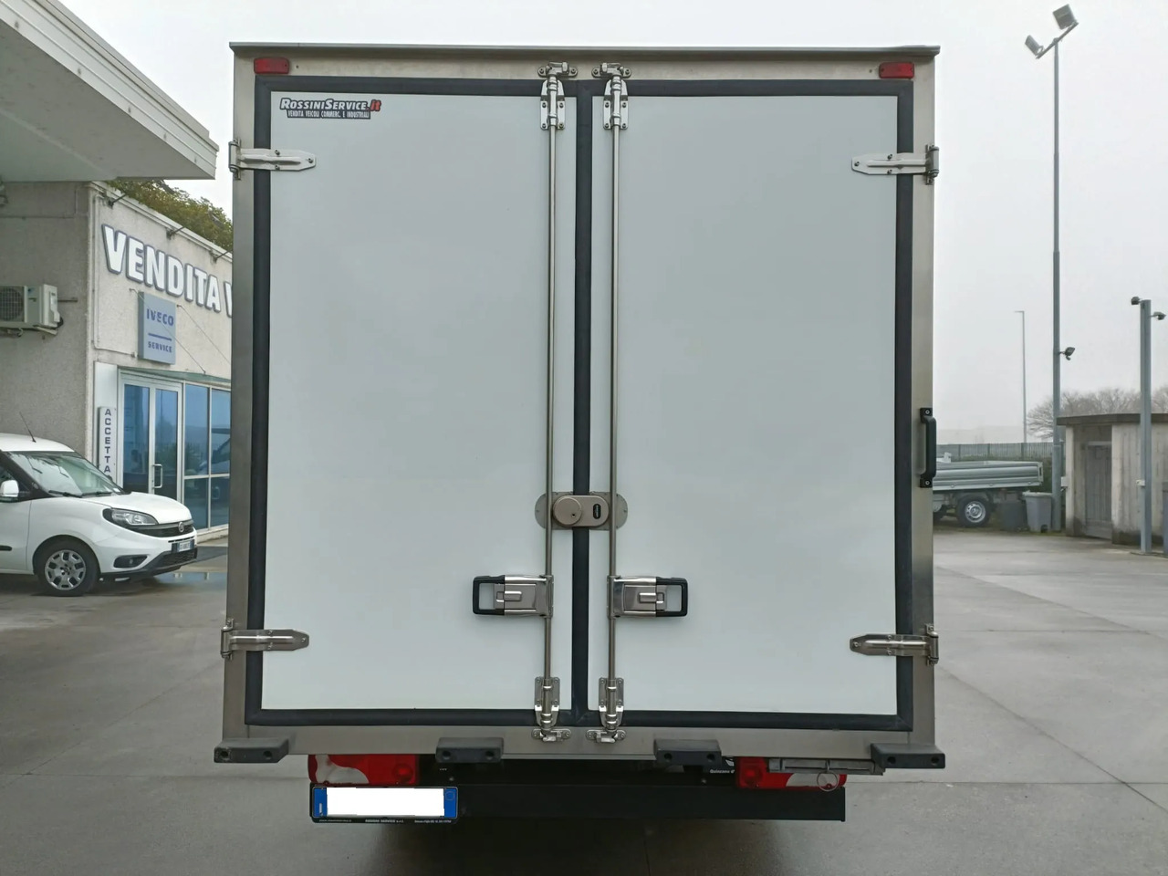 MERCEDES BENZ SPRINTER 415 150 CV - Dostavno vozilo hladnjača: slika 5 MERCEDES BENZ SPRINTER 415 150 CV - Dostavno vozilo hladnjača: slika 5