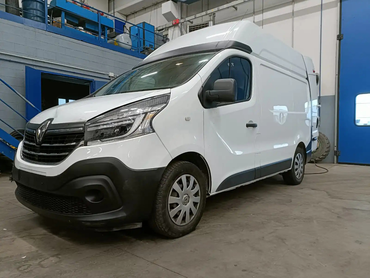 RENAULT TRAFIC 1200 L1H2 - Furgon: slika 1 RENAULT TRAFIC 1200 L1H2 - Furgon: slika 1