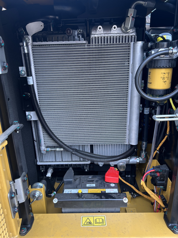 CATERPILLAR 305.5GC - Bager guseničar: slika 5 CATERPILLAR 305.5GC - Bager guseničar: slika 5